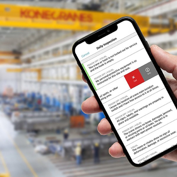 圖1 : 手持式裝置可讓巡檢數據數位化，以利於後續智慧化系統的應用。（source：Konecranes）