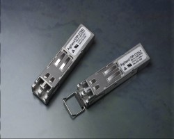 2 Gb/s小型插拔式（SFP）光纤收发器