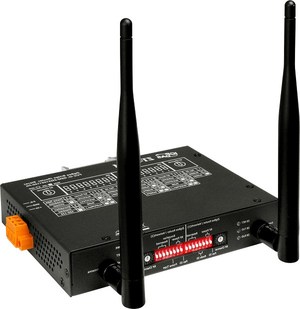 ZigBee Repeater(ZT-2510)的特色是可以做无线资料转传,改善无线通讯效果不佳的问题。